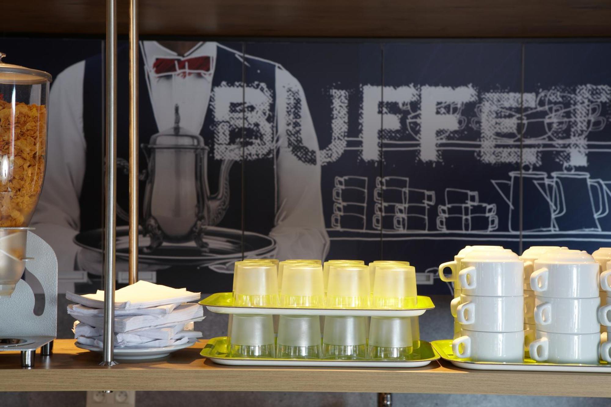 Ibis Budget Pontarlier Exterior photo